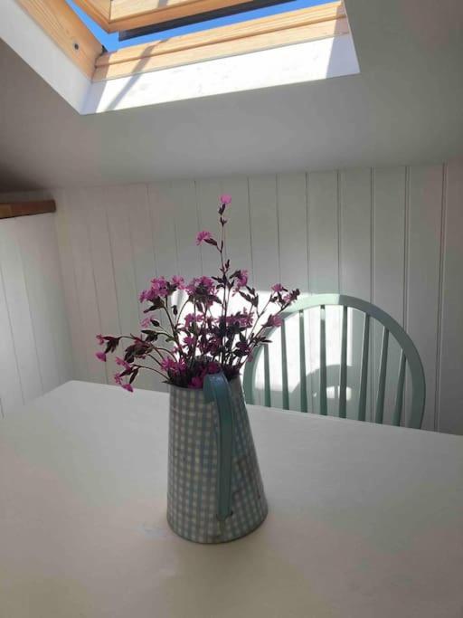 Amazing Seaside Loft Apartment With Sea Views . 圣南角湾 外观 照片